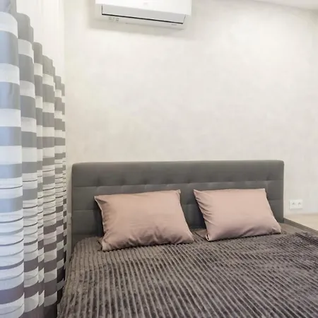 Dream House - En El Apartemento *