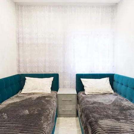 Dream House - En El Apartemento *